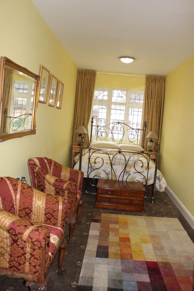 Bay Tree House Bed & Breakfast Барнет Экстерьер фото